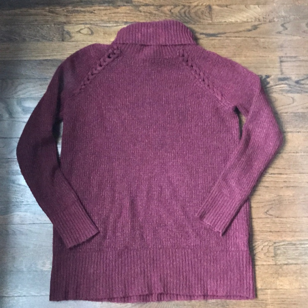 The perfect t light weight sweater